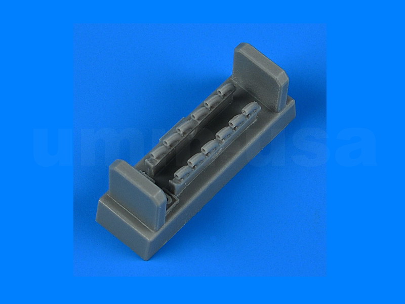 QB72681 P-39Q/N Airacobra exhaust 1/72